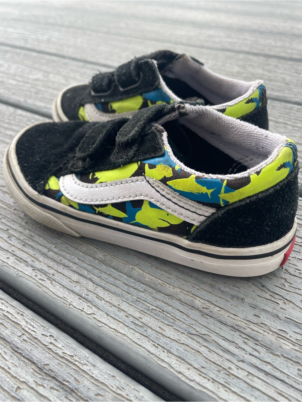 Vans Kids Shark-Print Velcro Sneakers in Black, Neon Green and Blue
